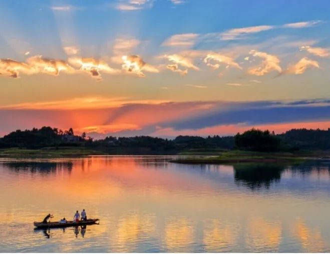 仁寿黑龙滩旅游攻略-仁寿黑龙滩风景图(图4) 仁寿黑龙滩风景图_仁寿黑龙滩一日游攻略_仁寿黑龙滩旅游攻略