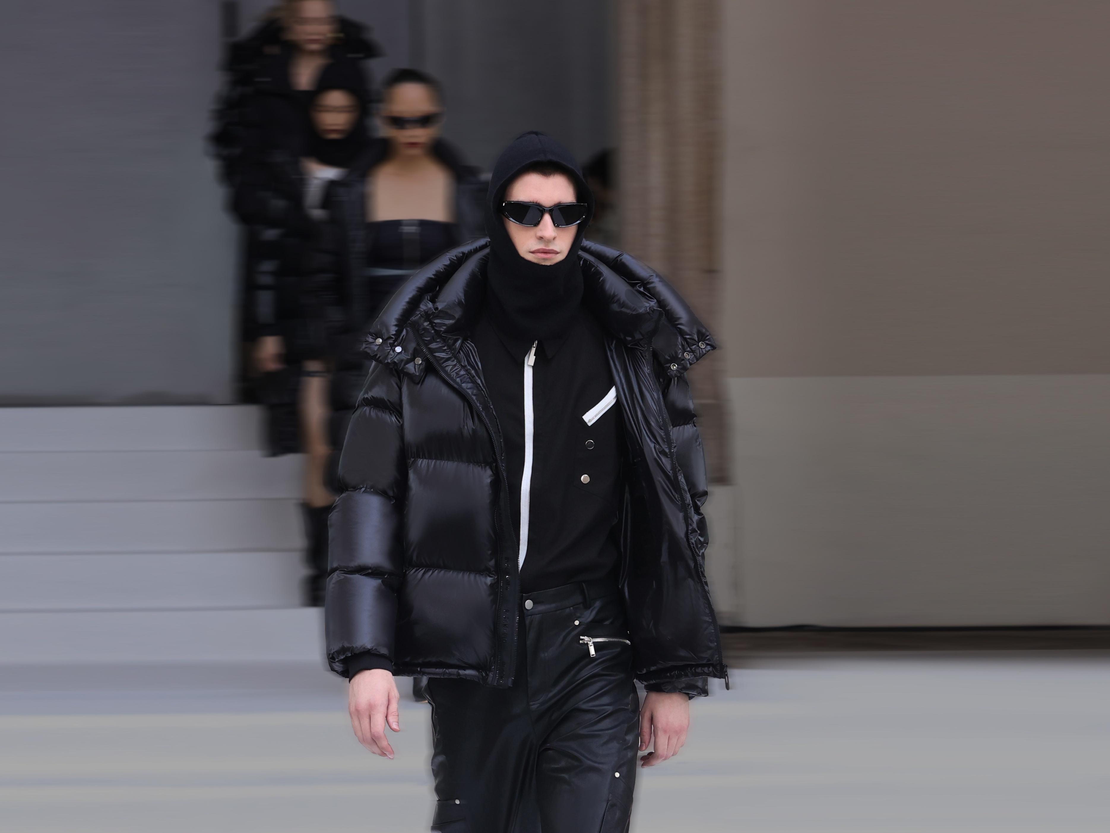 高档时尚羽绒服_高档羽绒服时尚品牌_高档羽绒服时尚图片