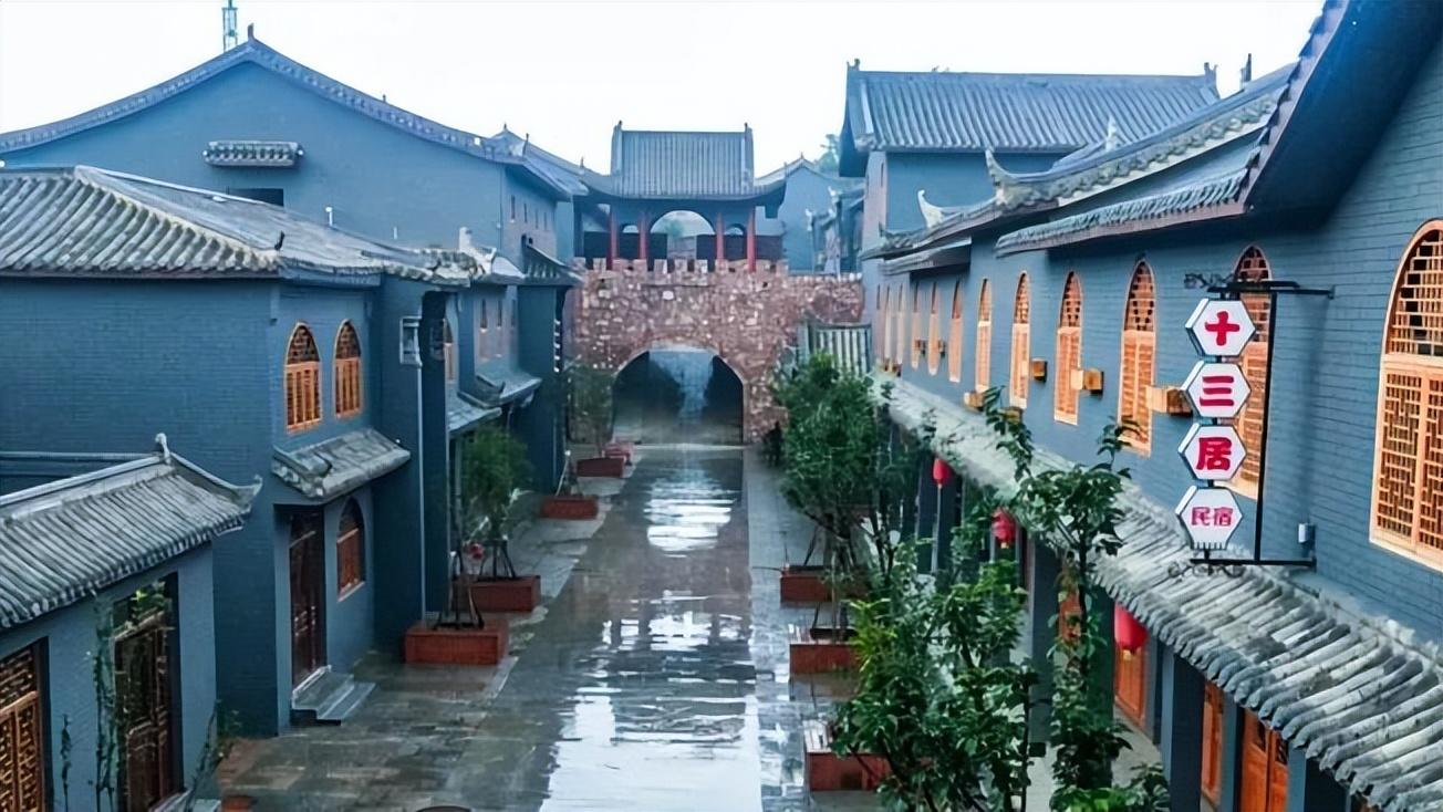 红石林旅游攻略-红石林景区有什么(图17) 石林红色旅游_红石林景区有什么_红石林旅游攻略