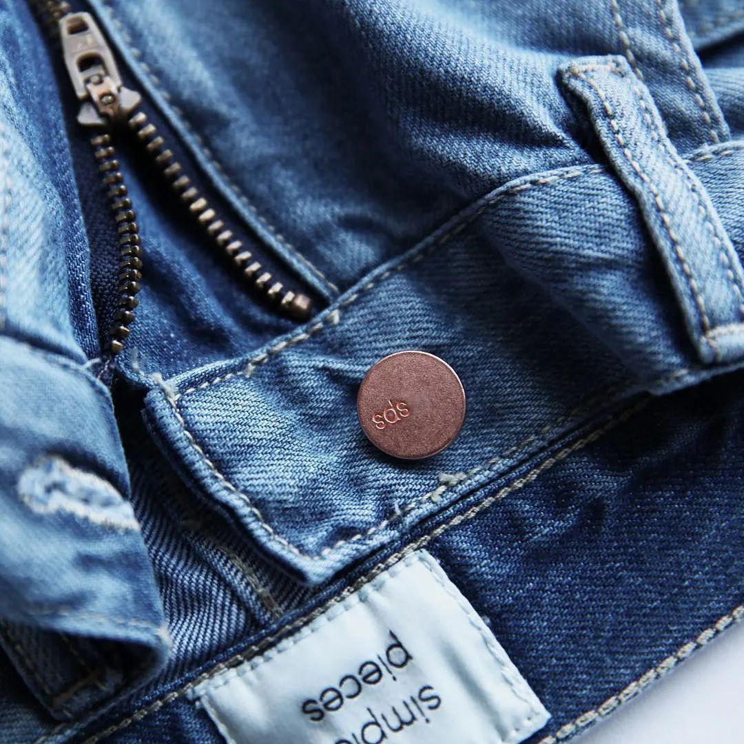 牛仔裤 时尚-牛仔时尚裤装女(图77) 牛仔时尚裤装女_牛仔裤 时尚_时尚潮流牛仔裤