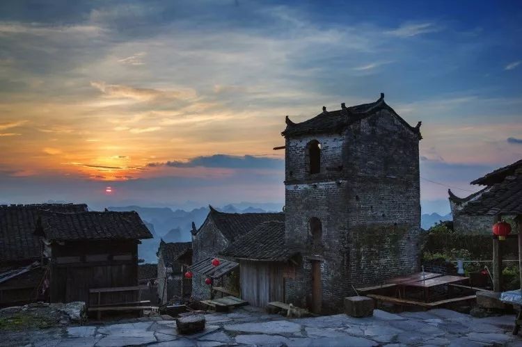 南岗千年瑶寨旅游攻略_清远南岗千年瑶寨_三排瑶寨旅游攻略