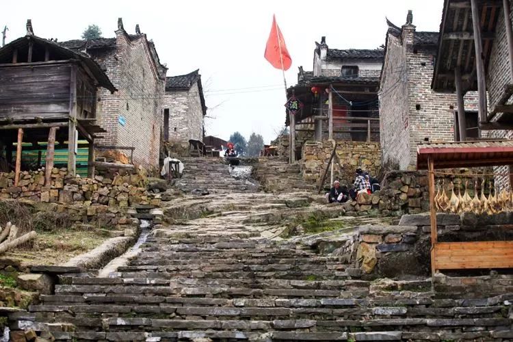 清远南岗千年瑶寨_南岗千年瑶寨旅游攻略_三排瑶寨旅游攻略