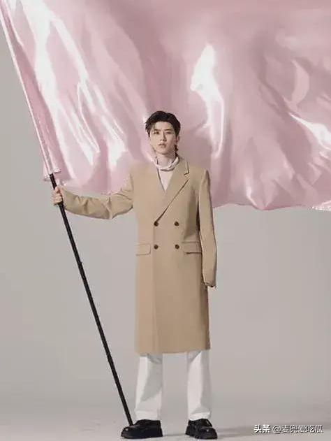 白敬亭时尚_时尚盛典白敬亭_白敬亭时尚大片