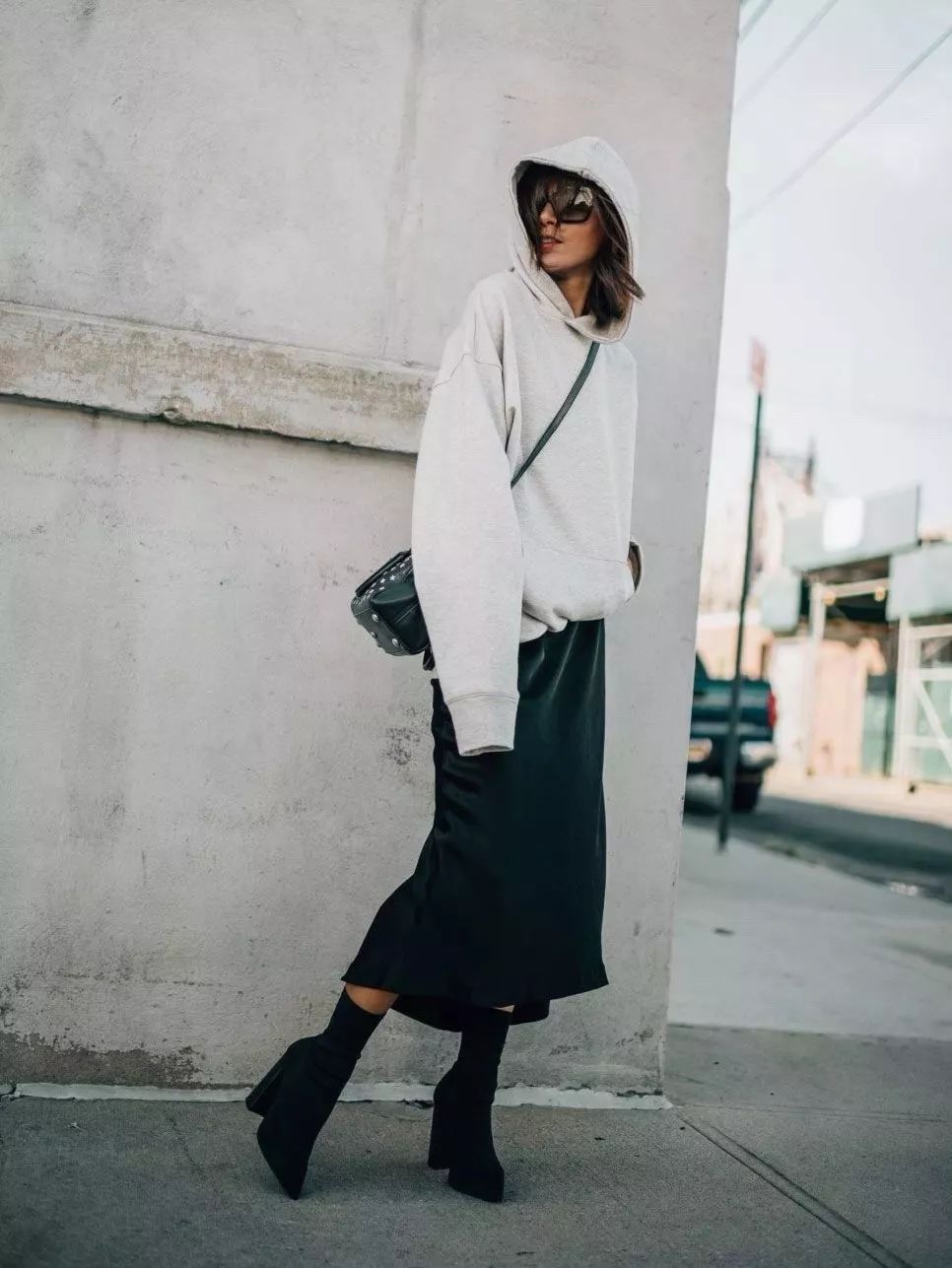 卡通图案卫衣时尚-卡通服装效果图(图25) 卡通服装图片手绘_卡通服装效果图_卡通图案卫衣时尚