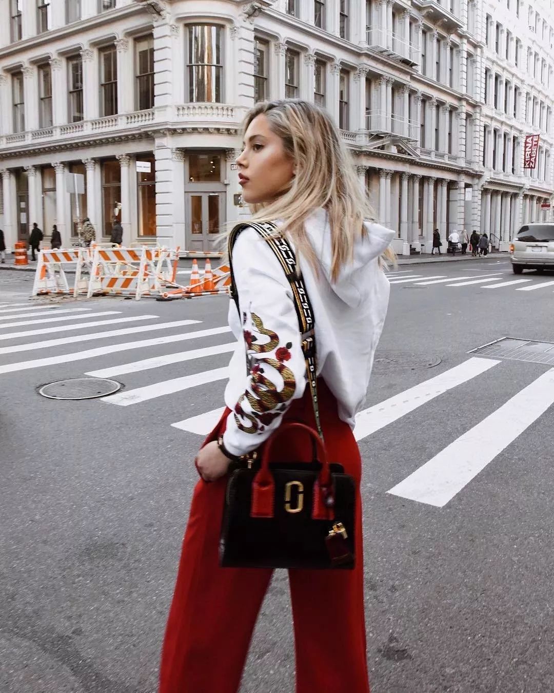 卡通图案卫衣时尚-卡通服装效果图(图30) 卡通服装图片手绘_卡通服装效果图_卡通图案卫衣时尚