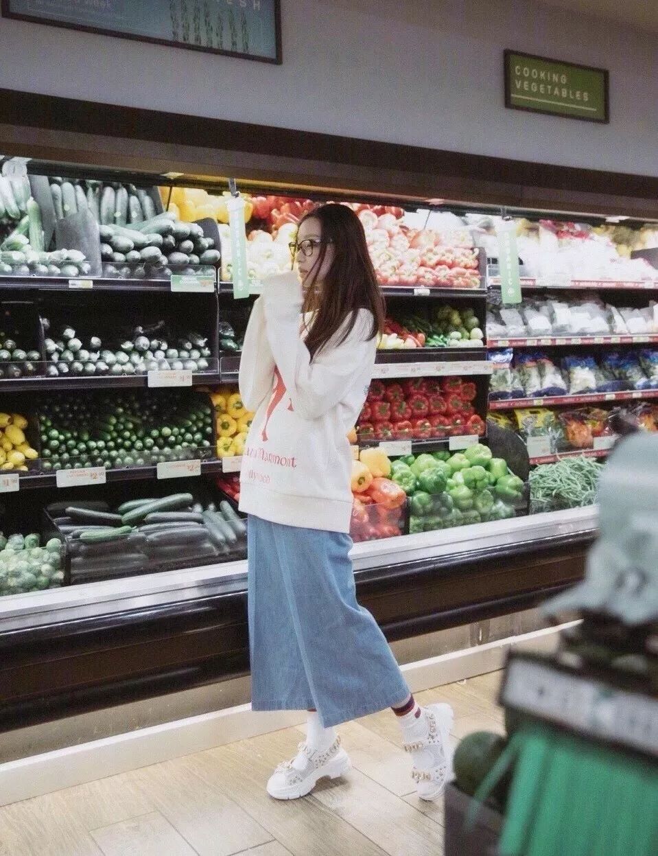 卡通图案卫衣时尚-卡通服装效果图(图31) 卡通服装效果图_卡通图案卫衣时尚_卡通服装图片手绘