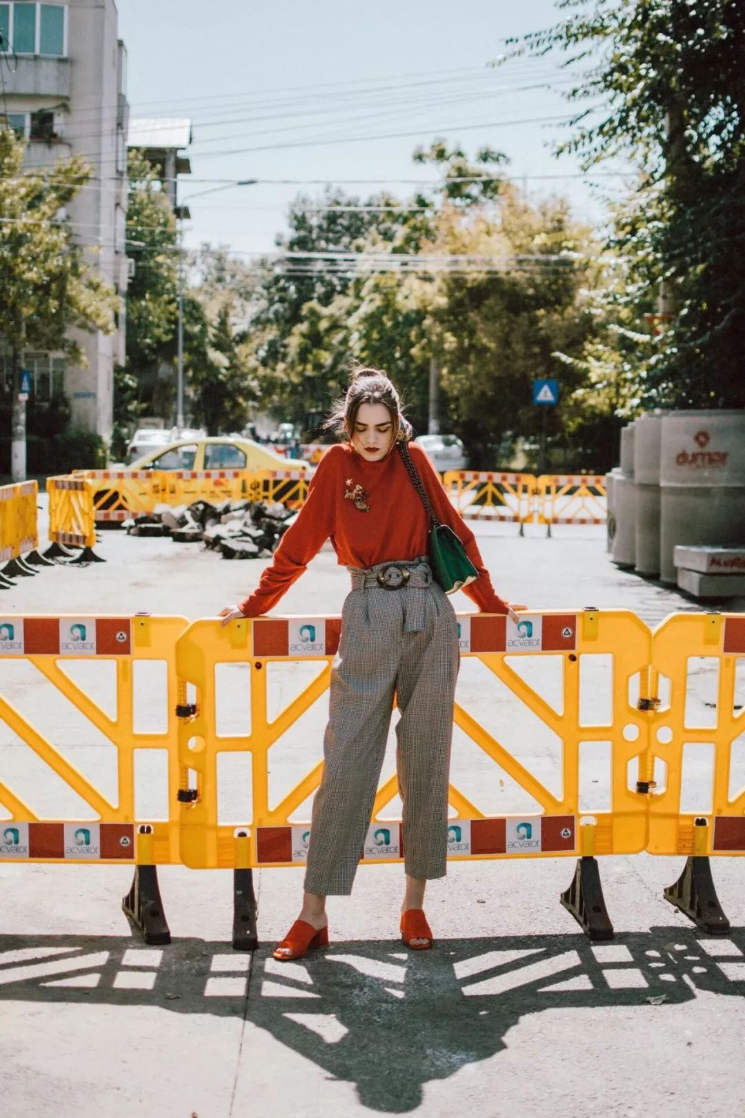 卡通图案卫衣时尚-卡通服装效果图(图37) 卡通图案卫衣时尚_卡通服装效果图_卡通服装图片手绘