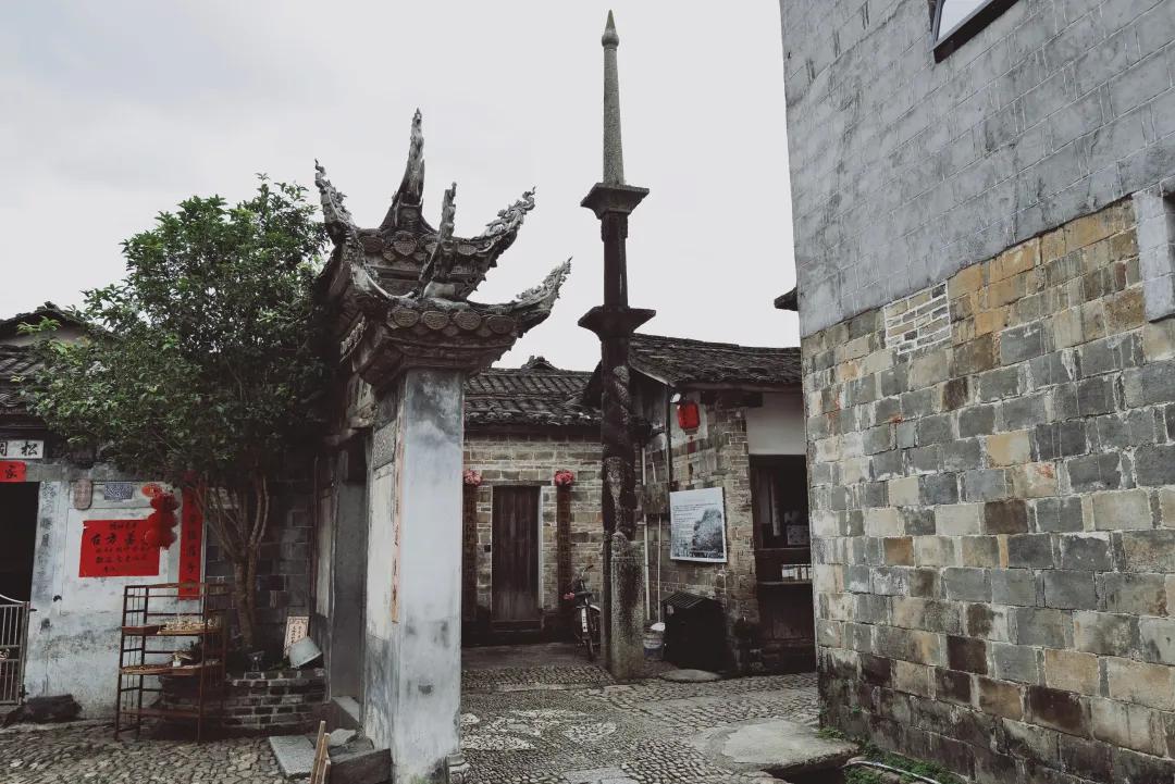 龙岩冠豸山旅游攻略_龙岩的山_龙岩山国家森林公园