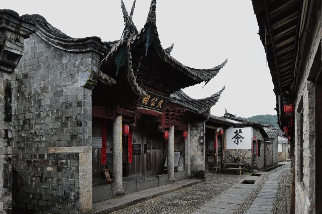 龙岩山国家森林公园_龙岩的山_龙岩冠豸山旅游攻略