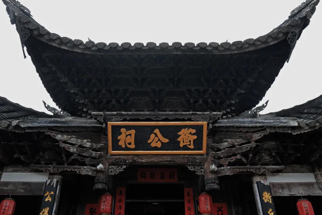 龙岩的山_龙岩冠豸山旅游攻略_龙岩山国家森林公园