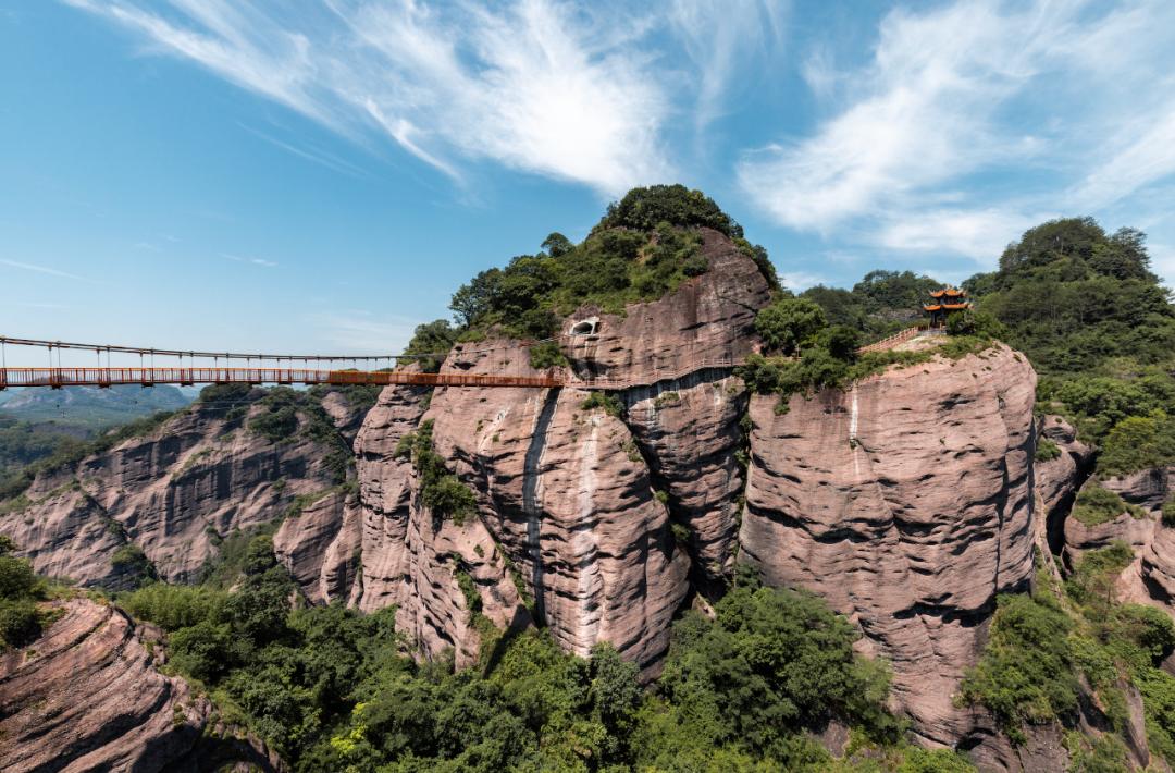 龙岩山国家森林公园_龙岩的山_龙岩冠豸山旅游攻略