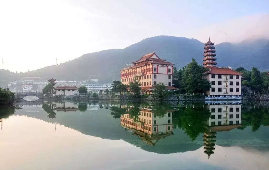 九宫山住宿价格是多少_九宫山山上住宿哪家好_九宫山旅游攻略住宿