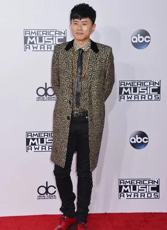 张杰时尚-张杰时尚杂志(图2) 张杰时尚大片_张杰时尚_张杰时尚杂志