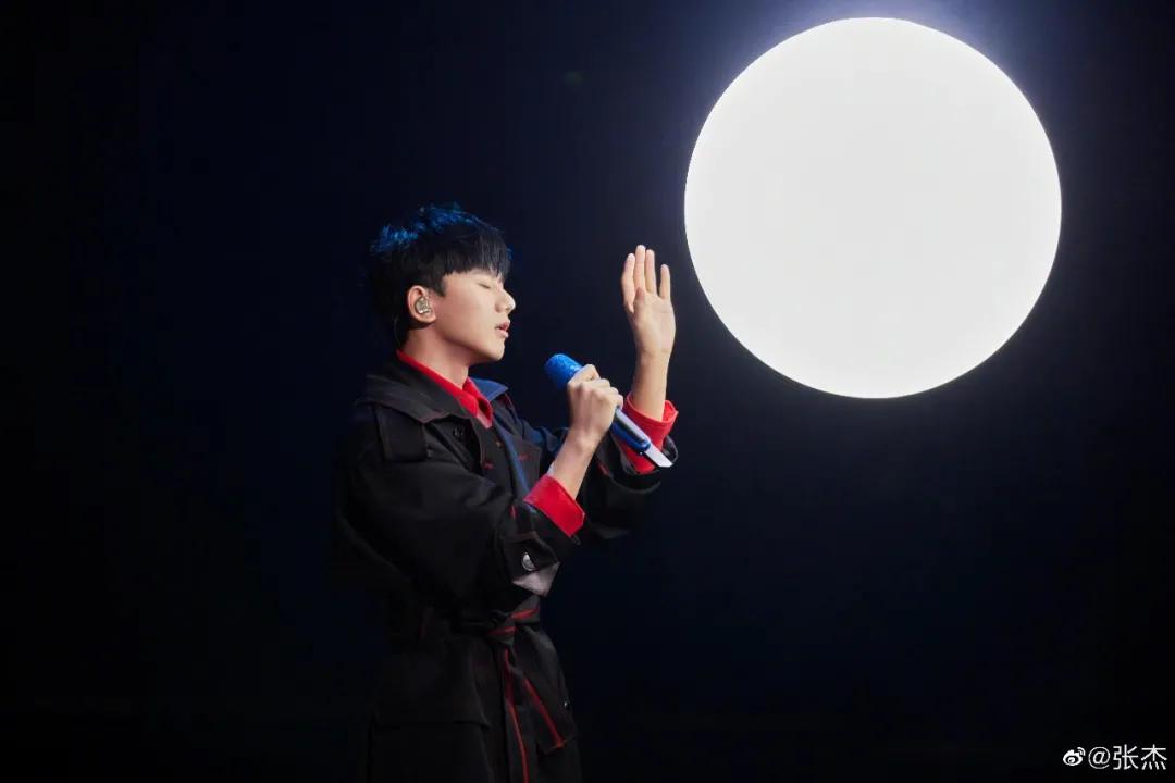 张杰时尚-张杰时尚杂志(图17) 张杰时尚杂志_张杰时尚_张杰时尚大片