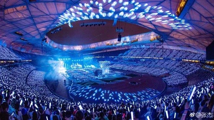 张杰时尚-张杰时尚杂志(图20) 张杰时尚杂志_张杰时尚_张杰时尚大片