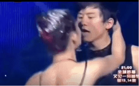 张杰时尚-张杰时尚杂志(图4) 张杰时尚_张杰时尚大片_张杰时尚杂志