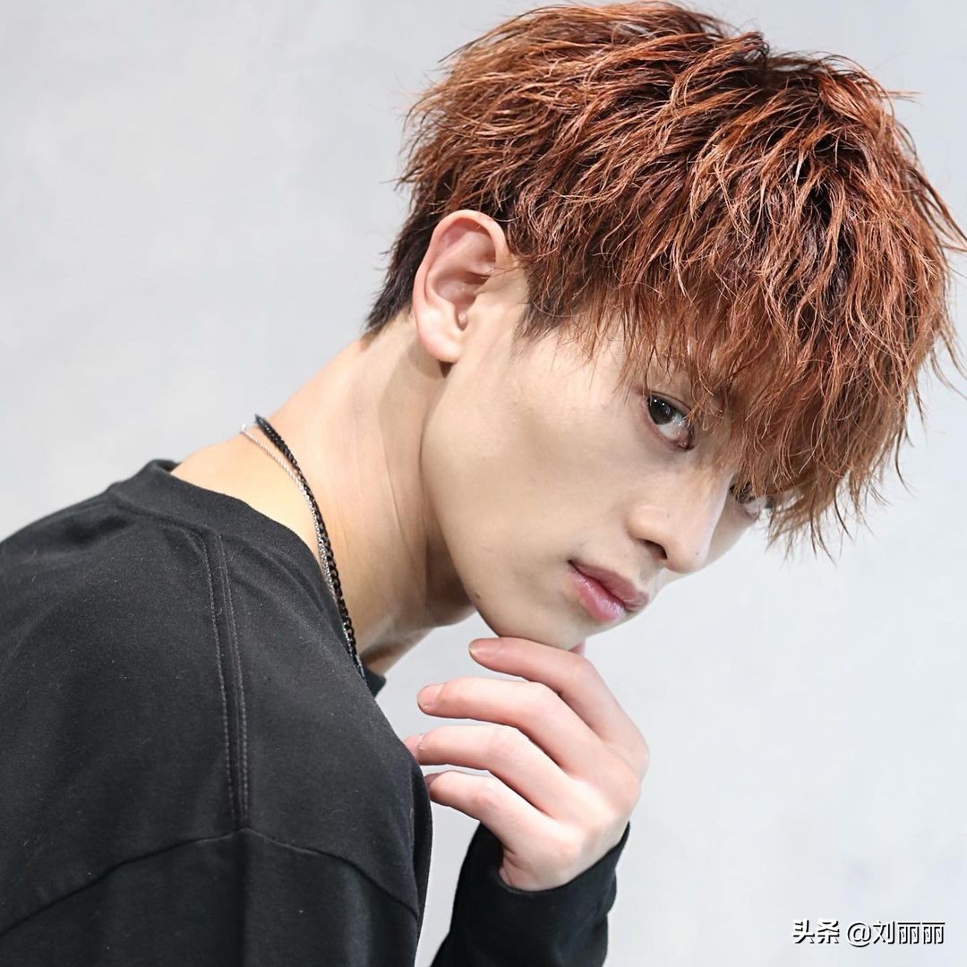 男士成熟时尚发型图片_时尚成熟男士发型图片_男士成熟的发型图片