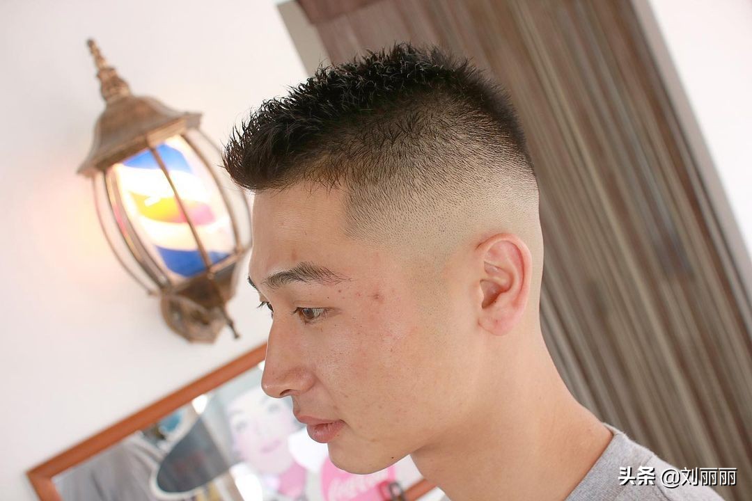 男士成熟时尚发型图片_时尚成熟男士发型图片_男士成熟的发型图片