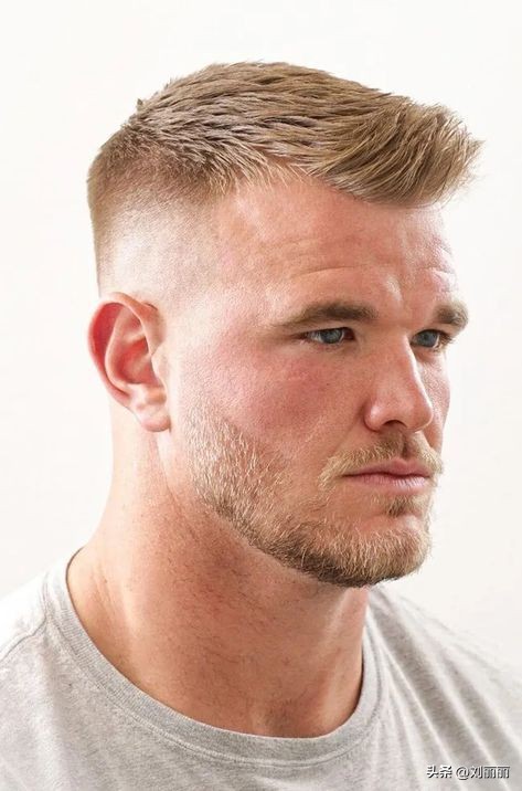 男士成熟时尚发型图片_时尚成熟男士发型图片_男士成熟的发型图片