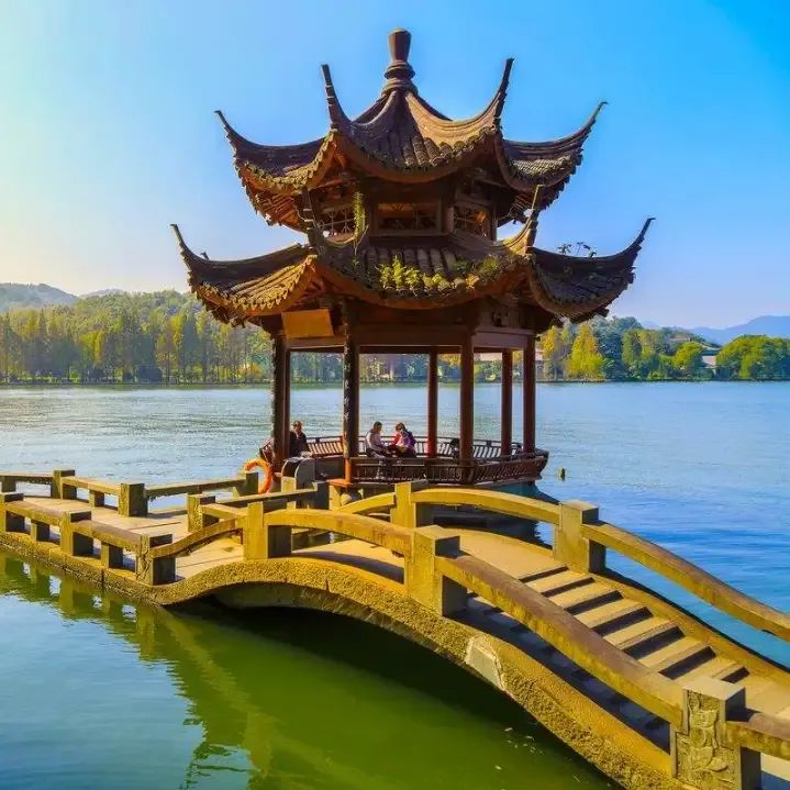 杭州西湖乌镇旅游攻略-杭州西湖乌镇三日游最佳攻略(图22) 杭州西湖乌镇旅游攻略_杭州西湖乌镇三日游最佳攻略_杭州西湖乌镇苏州怎么规划路线