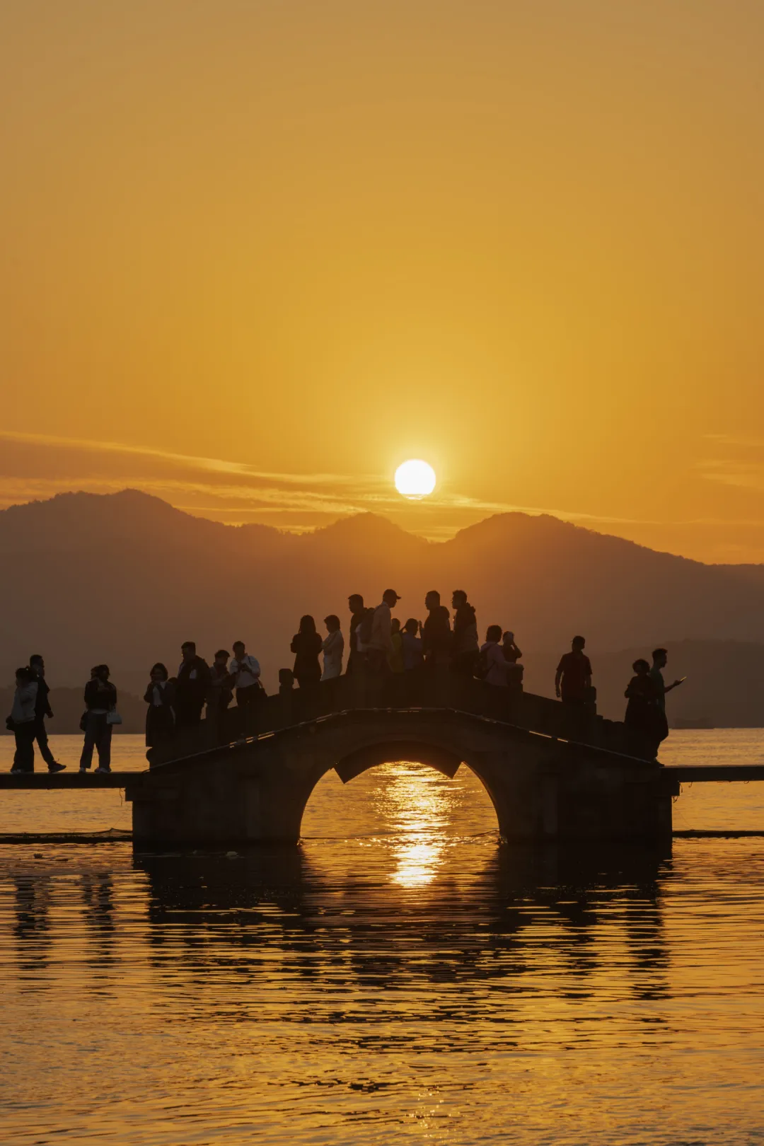 杭州西湖乌镇旅游攻略-杭州西湖乌镇三日游最佳攻略(图25) 杭州西湖乌镇三日游最佳攻略_杭州西湖乌镇苏州怎么规划路线_杭州西湖乌镇旅游攻略
