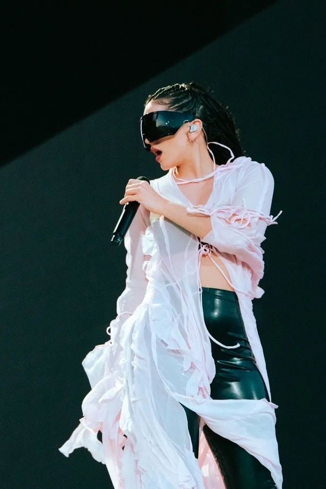 白色时尚音乐节-2012白色时尚音乐节(图19) 白色时尚音乐节_2012白色时尚音乐节_白色时装秀