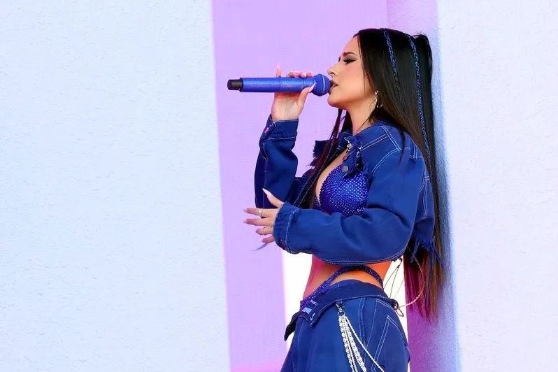 白色时尚音乐节-2012白色时尚音乐节(图24) 白色时装秀_白色时尚音乐节_2012白色时尚音乐节