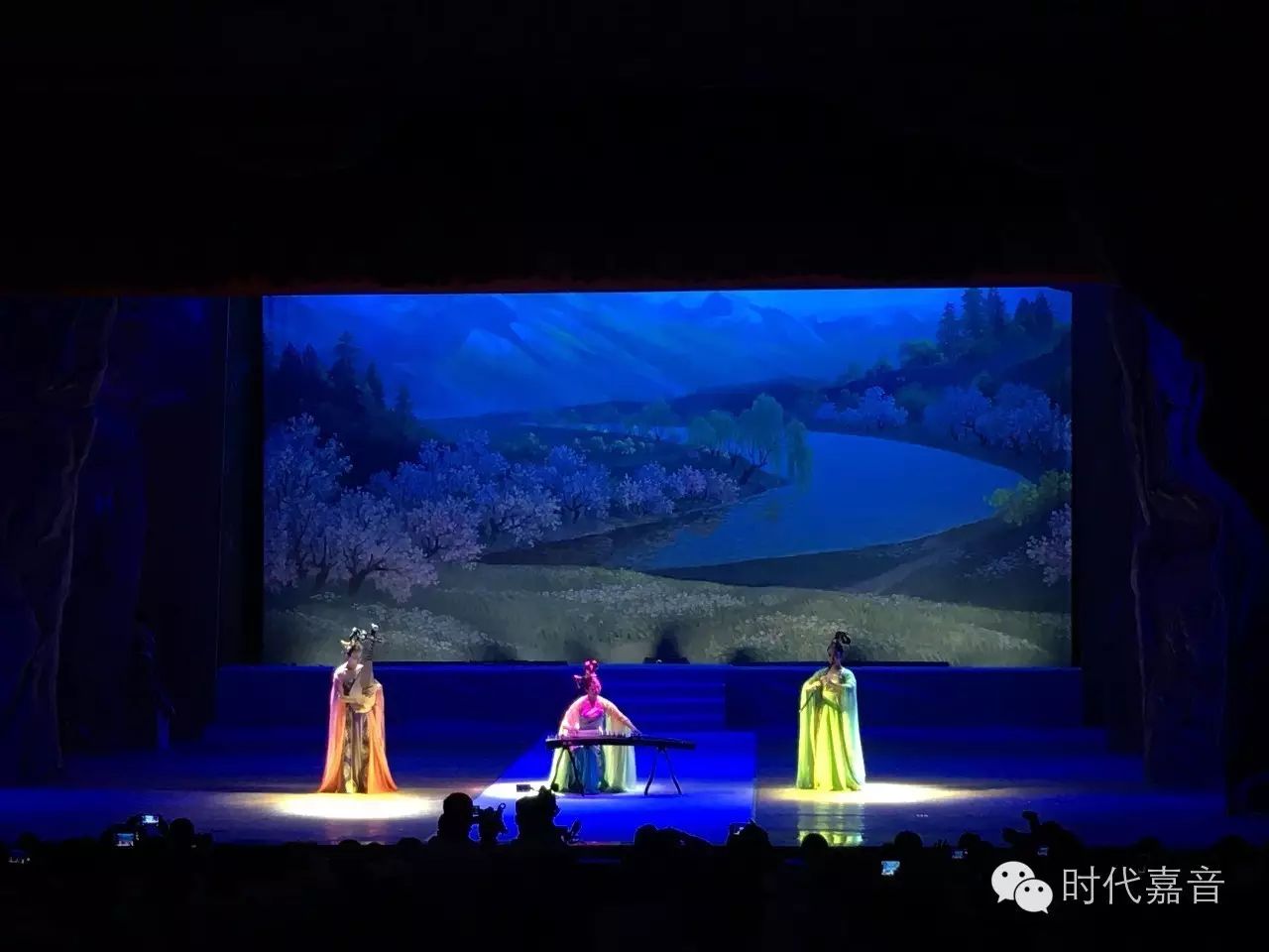 时尚文化厅_时尚文化墙创意设计图片_时尚文化有限公司