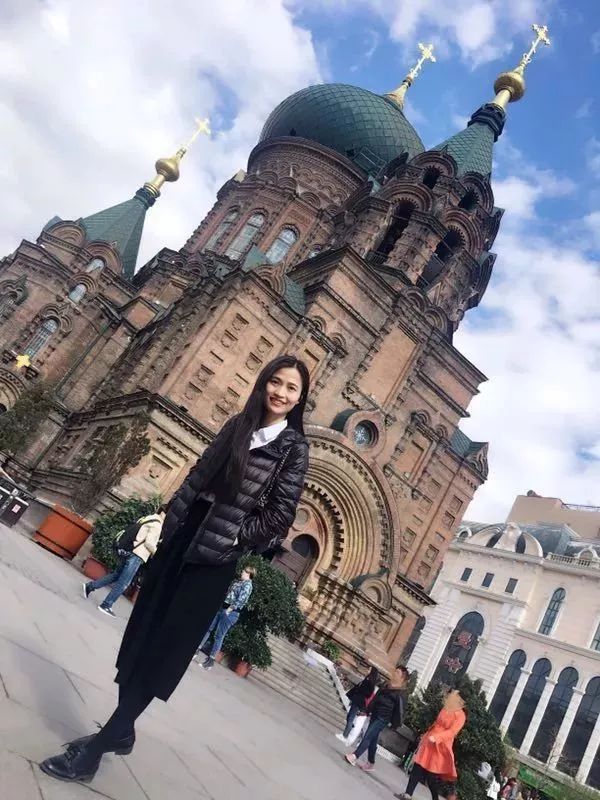 冬装时尚搭配_冬季时尚搭配_搭配时尚冬装的女装