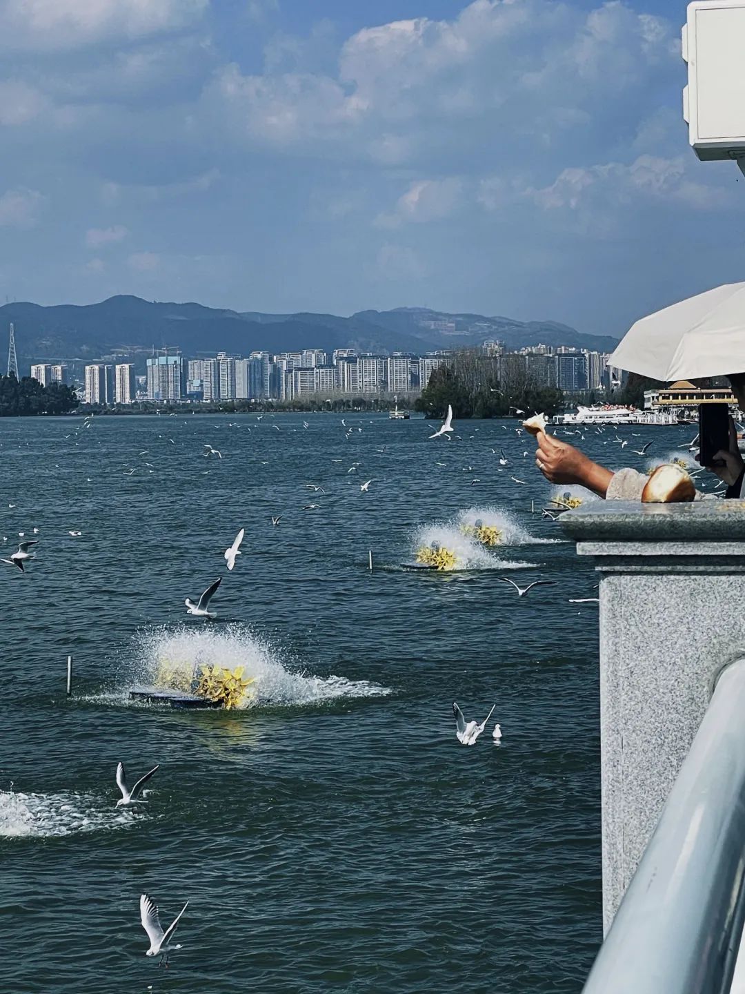 南宁到黄果树旅游攻略_黄果树到南宁沿途有的景点_南宁到黄果树瀑布旅游攻略