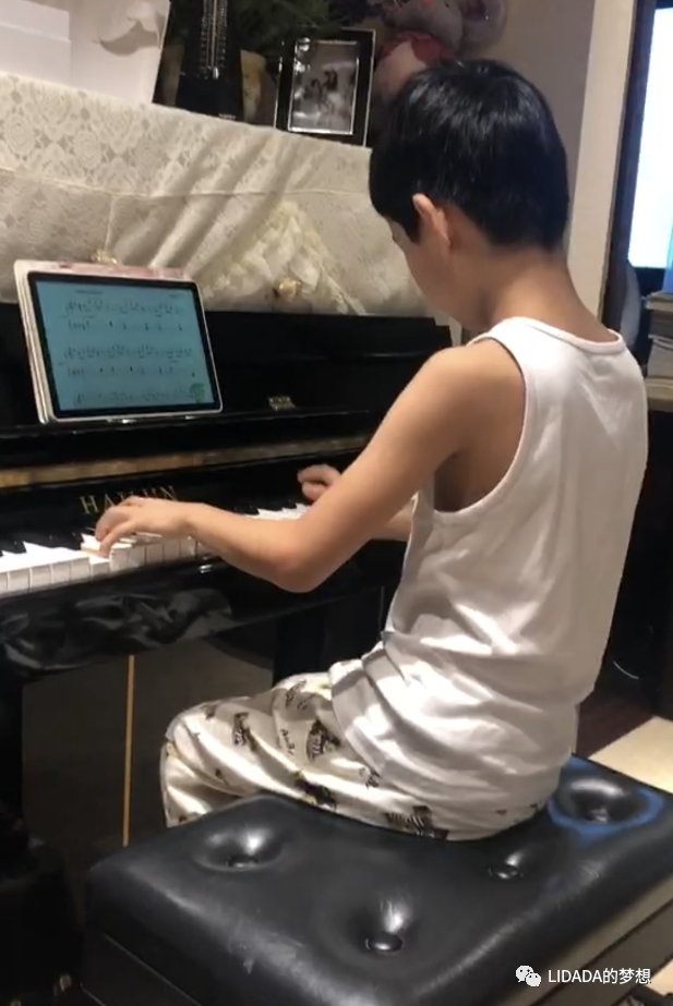 生活时尚美食节目主持人名单_生活时尚频道人气美食主持人_生活时尚频道 美食节目主持人