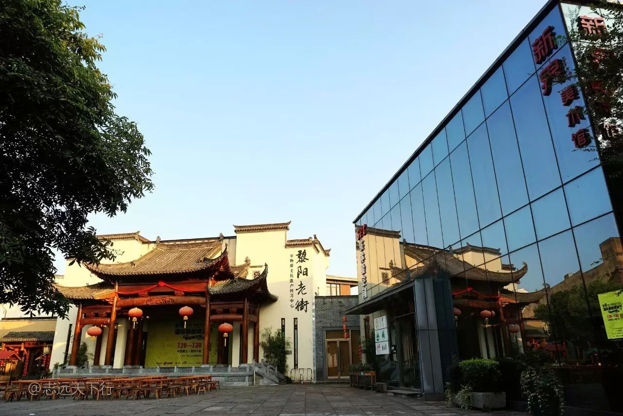 屯溪老街美食攻略_屯溪老街旅游攻略小吃_屯溪老街长什么样