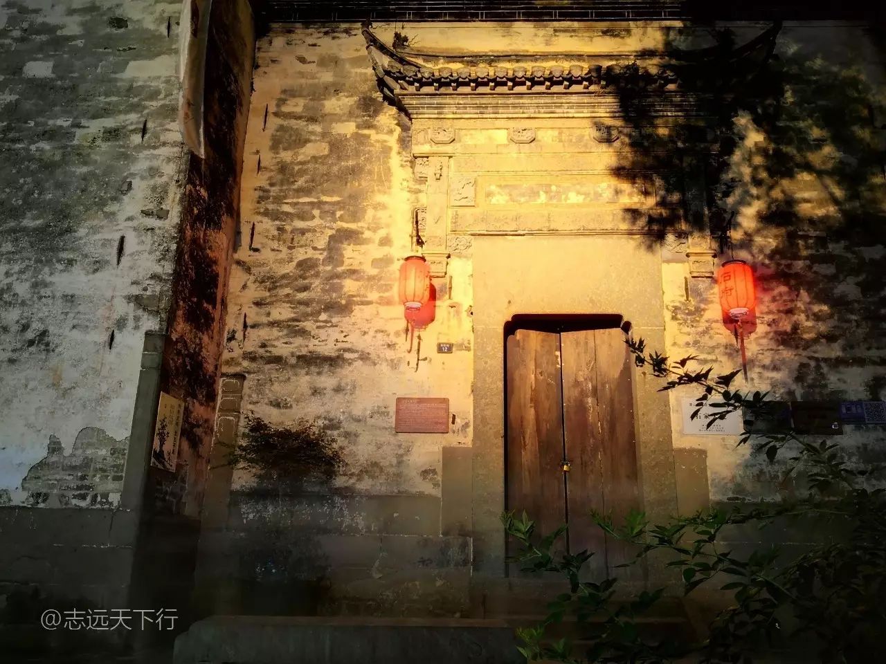 屯溪老街美食攻略_屯溪老街长什么样_屯溪老街旅游攻略小吃