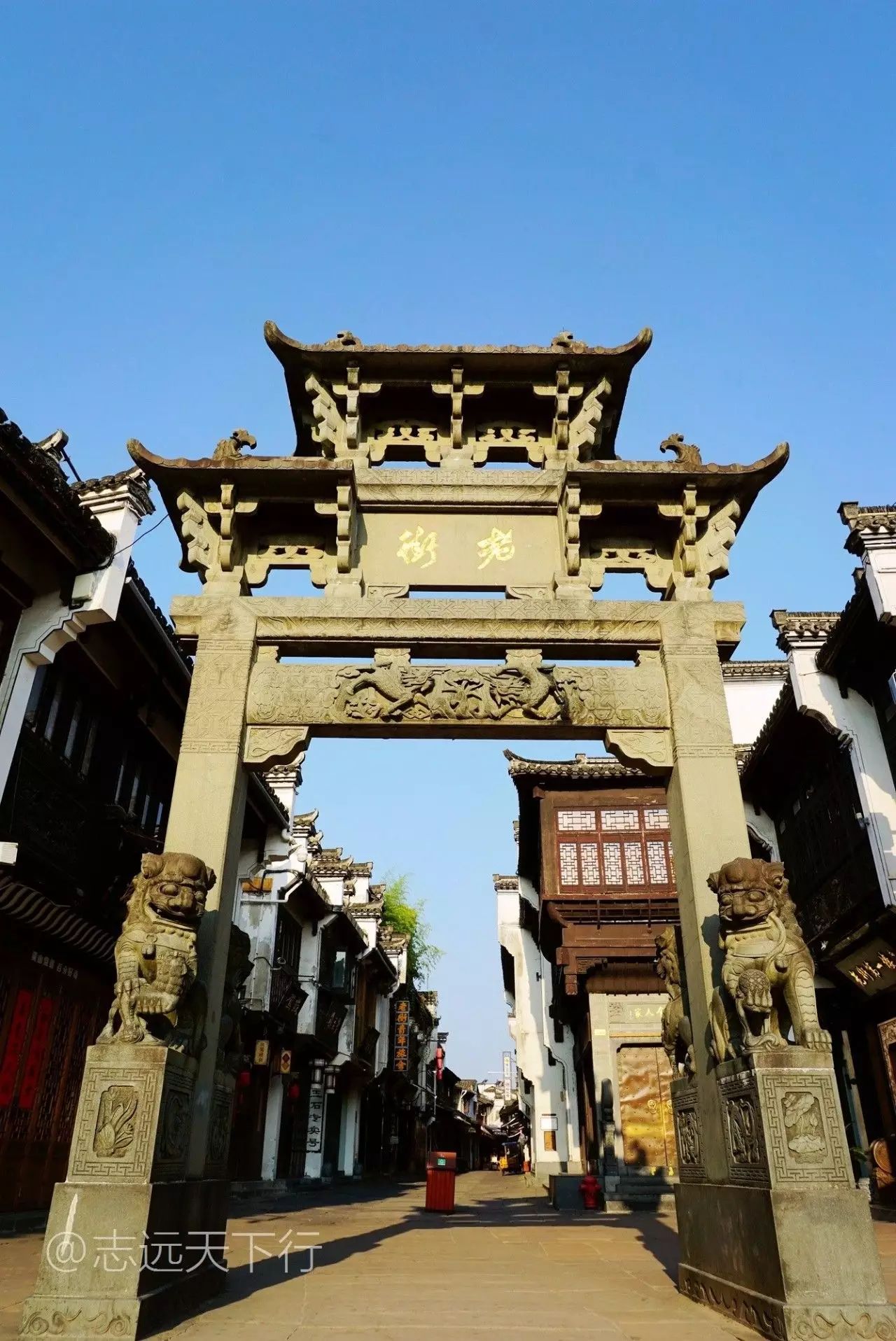 屯溪老街美食攻略_屯溪老街长什么样_屯溪老街旅游攻略小吃