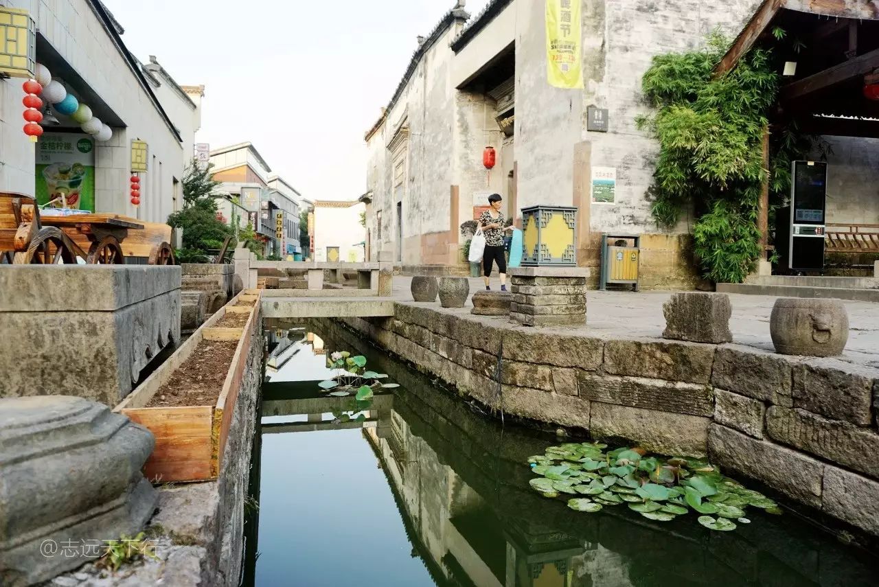 屯溪老街长什么样_屯溪老街旅游攻略小吃_屯溪老街美食攻略